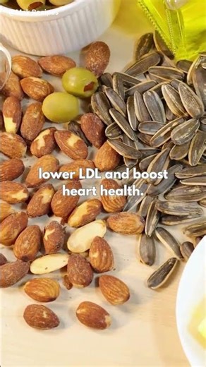5 Foods That Lower Cholesterol Naturally | Heart Healthy Diet