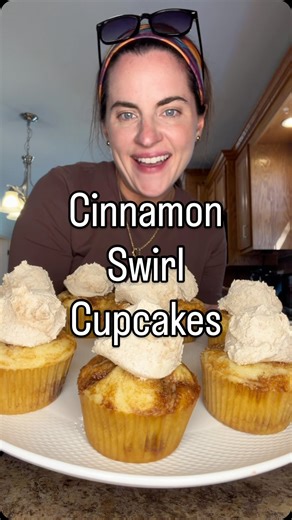 Cinnamon swirl cupcakes 🍂💉 Ingredients: 8 tbsp salted butter (melted) 3/4 cup granulated sugar 2 eggs 2 tsp vanilla 3/4 cup milk 2 cups all purpose flour 1 & 3/4 tbsp baking powder Pinch of salt Cinnamon swirl: 3 tbsp melted butter 1 tsp cinnamon 1/3 cup packed brown sugar Icing: 16 tbsp salted butter (browned & cooled) 3 cups powdered sugar 2 tsp vanilla 2 tsp cinnamon Milk (a couple tbsp as needed for icing consistency) How to: Line a 12 count cupcake tray with liners Preheat oven to 350 For