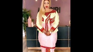 1.3M views · 40K reactions | Une femme de la famille d'IBA ONE fait des révélations sur l'affaire de Néné et Iba One, est ce que c'est vrai ce qu'elle dit ????? Qui connais la voix de cette dame , est elle de la famille d'IBA ONE ?????? | MALI RAP BUZZ | Facebook