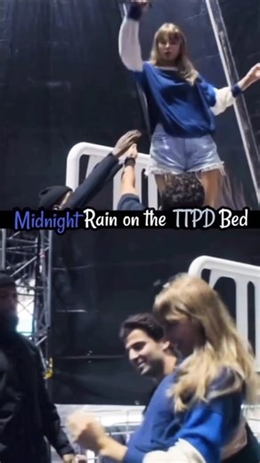 Here's How They Teach on the TTPD Platform!! 😭❤️ #taylorswift #erastour #swifties #shorts