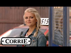 Coronation Street star Lucy Fallon lands new role as lesbian haunted by a ghost