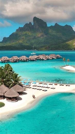 21K views · 1.3K reactions | Sunshine, luxury, and adventure await! Plan an unforgettable holiday in Bora Bora and experience the magic of paradise this season. Explore our offers at the link: https://bit.ly/45aYvEn : IG/@jeremyaustiin | Four Seasons Resort Bora Bora | Facebook