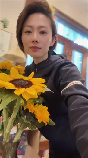 Emotional Insights for Single Women Over 30 in America