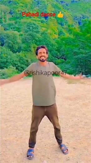pahadi dance 👍 #song subscribe karna YouTube channel @rishikapoor47