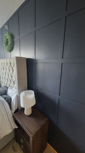 Just finished this bedroom accent wall for a customer! I gave her my "Paint Sample Pack" I created where she could test out LARGE paint samples of some of the most popular paint colors! She hung them up on her wall and picked "Hale Navy" by Benjamin Moore! Loving the wood treatment to make a little statement on this wall behind her bed. Near Savage, MN? Want something similar? Let me know!! #savageminnesota #twincitiespainters #twincities #southoftheriver #accentwall #accentwalls #bedroomfeature