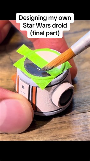 #creatorsearchinsights final part of the droid series. Im really happy with how this little guy came out. The idea is that is has 4 treads which would let it move in any direction. Kinda like a reinforced version of BB8. . . #clay #craft #pottery #handmade