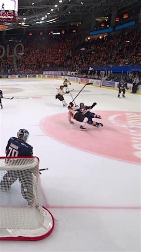 Oskar Lindblom matchstraff (Brynäs IF mot Växjö Lakers HC i Vida Arena i SHL i Sverige) (#Shorts)
