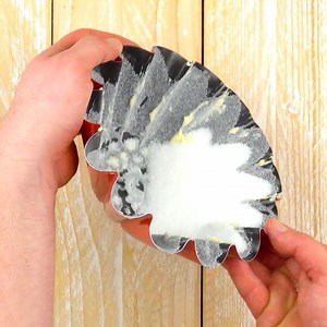 Everyone loves a wiggly, jiggly dessert! 🍮😋❤️ FULL RECIPE: https://bit.ly/2YEAHb0 | Scrumdiddlyumptious