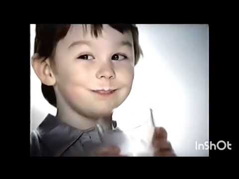 3-A-Day Dairy (2004) Television Commercial - Brett Favre
