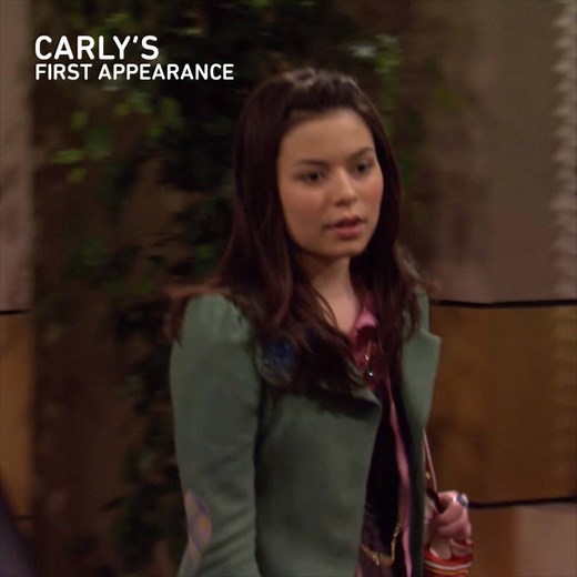 Happy Birthday to our fav prankster turned webster, Miranda Cosgrove! Let's look back on her very first scenes as Megan Parker and Carly Shay! | TeenNick
