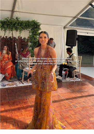 A certified method in getting the bride onto the dance floor🤣 #weddingcontent #weddingreels #sangeetnight #sangeetoutfit #sangeet