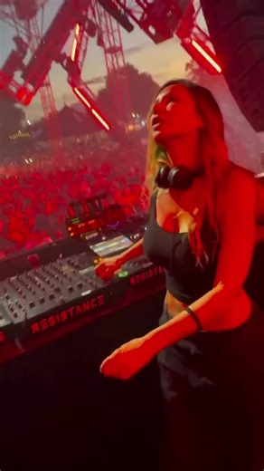 Napoli techno queen lands in kolkata this Sept 🚀 Catch deborah de Luca live ! Book now 🎟 | District Updates