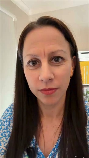 Streamline For Success on Instagram: "Here are the 6 hardware accessories that I could not live without (including the one I’m trying out today!). Laptop - MacBook Pro Desktop Microphone - Logitech Yeti Premium Multi-Pattern USB Microphone with Blue Voice (feel free to search for the World of Warcraft one if you want that specific one lol) Camera - Logitech StreamCam Full HD Webcam Lightning - Logitech Litra Glow Premium Streaming Light Tripod - ATUMTEK 60" Selfie Stick Tripod Phone Microphone -