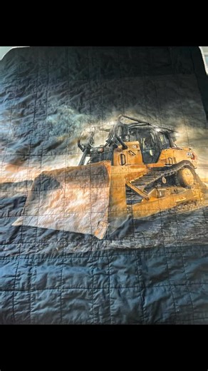 Built for digging, exploring, and snuggling tight. This Caterpillar quilt is ready for all the rough-and-tumble adventures little boys dream up. 🚜💛🧵 Fabric by @rileyblakedesigns Batting 100% cotton @winline_textiles Quilting @thequilteacorner #KidsQuilt #CaterpillarQuilt #QuiltTok #TheQuilTeaCorner #MadeWithLove | The QuilTea Corner