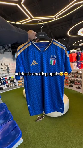 2.9K views | New retro style is here! National team and club jerseys, all in one place! What are you waiting for? Click to learn more! | Retro football | Facebook