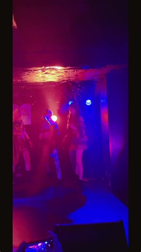 【ライブ映像①】 5/9 定期公演 VIBS UP リキッドワンマン直前スペシャルより 「PARTY GANG EXTREME」 さなぴ推し視点です。 5/19 恵比寿リキッドルームにて 4周年ワンマンライブ開催！ チケットは500円から販売中！ ♫PARTY GANG EXTREME Sana ピンク担当💖 ギャンデミの小悪魔ガール😈 #さなを推さなきゃ #チッケム#推しカメラ #ギャンデミ #GANGDEMIC #ギャンデミリキッドリベンジ #地下アイドル ※カクついてお見苦しい場面があります🙇‍♂️