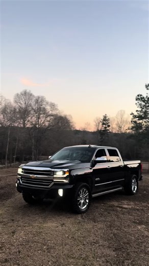 2023 Chevrolet Silverado High Country Review