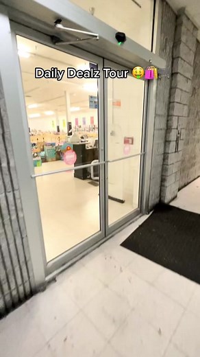 Take a tour of Daily Dealz, where everyday is Black Friday 🤑
