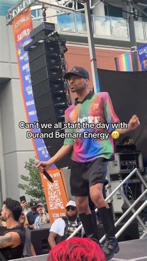 Can’t we all start the day with Durand Bernarr Energy 😁 #durandbernarr #singing #dance #rnb