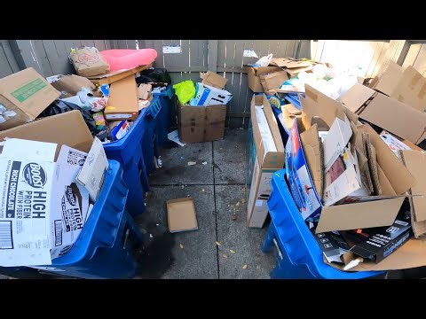 8 Totes 1 Enclosure Rear load Recycle