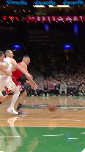 Matas Buzelis with another hype in-game dunk 💪💥 📲 Watch games LIVE and on-demand with NBA League Pass 👉 https://bit.ly/NBAAULeaguePass #NBAHighlights | NBA Australia