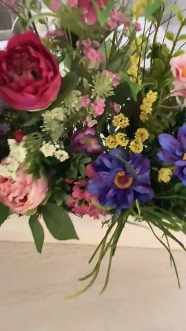 Spring Floral Arrangement, Wildflowers Mix Centerpiece, Flower Box Arrangement, Table Decor, Mother’s Day Centerpiece, Farmhouse Floral - Etsy