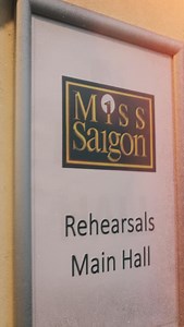Step inside the #MissSaigon Meet and Greet. 👀 | Miss Saigon - Musical