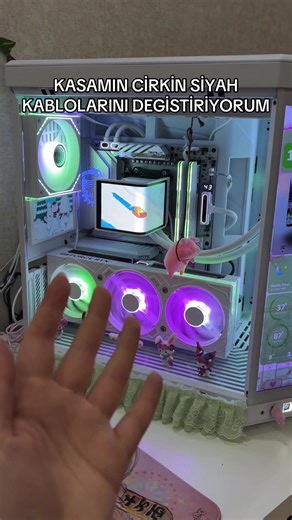 bi kabloyu 5 saatte takmam hakkinda konusmayin. AsiaHorse Hydrus bioya ekledim CEREN kodunu unutmain!!! @wraithesports a tesekkurler #pr #pcgaming #setup #techtok #gamergirl