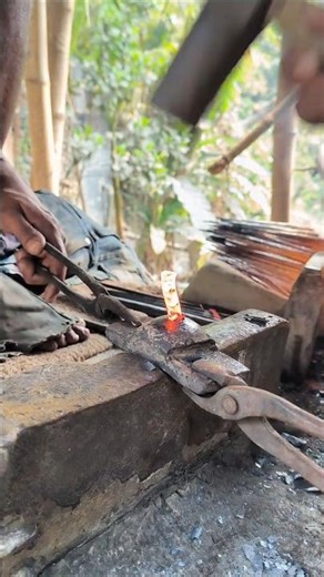🔥 "Where fire meets steel, magic happens 🔨 #Blacksmith #Craftsmanship" #shorts #blacksmith #viral