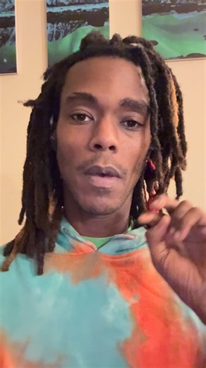 Delicious Vegan Christmas Feast. We share a festive vegan Christmas meal featuring sweet potatoes, king oyster mushrooms, vegan scallops, and mashed potatoes, wishing everyone happy holidays. #VeganChristmas #VeganHolidays #PlantBasedMeal #ChristmasDinner #VeganFood | Jermaine Ellis