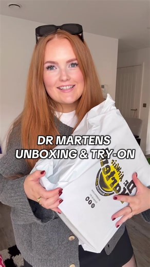 Been wanting these for sooo long!! Treated myself to some new @Dr. Martens 😻 #unboxing #plussizefashion #drmartens #tryon #midsizefashion