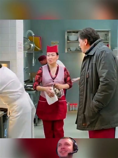 Шеф встретил японца🤯 #кухнямоменты#кухнясериал#кухня#фильм#фильмы#кинонавечер🎥👀#сериал#сериалы#сериальчикифильмы🔥#сериальчики