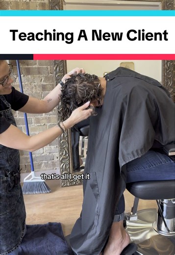 Mastering the Scrunch Curl Technique for Curly Hair