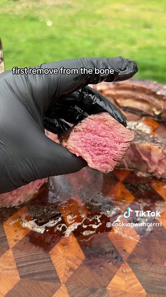 Sous Vide Tomahawk Steak w/ Bone Butter - check my last post for the bone marrow butter recipe! Here is how I prepared the steak! . Heavily season all sides of the steak with salt & pepper. Seal in an air tight bag with a Tbsp of bone butter. Place into a water bath set at your desired temp (130-134 for medium rare; 135-142 for medium). Cook for 3 1/2 hours, if you have a steak thicker than 3 inches, add an extra hour per inch. Remove steak and pat dry. Sear over very high heat and let rest. Sli