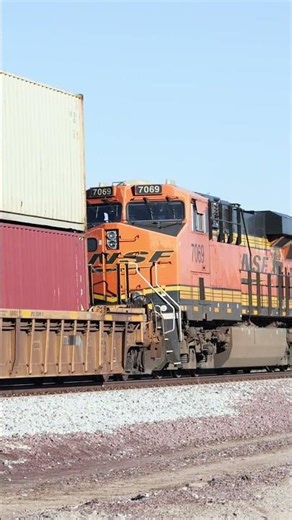 TRAIN SHORTS #01632 / WB MID DPU BNSF STACK TRAIN 11-24-2025 #railroad #automobile #railway