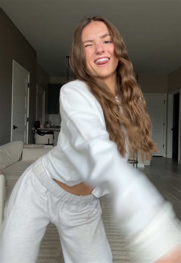 I think this is my favorite hair color I’ve ever had #dance #foryou #nbadancer