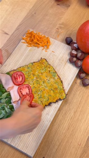 Harriet Rieper • FITNESS | ERNÄHRUNG | ABNEHMEN on Instagram: "REZEPT ⤵ 🙋🏼‍♀️ Aber ZUERST abspeichern! ➡️ und FOLGE mir 😎🤌 damit du keine Rezepte & Workouts für einen flachen Bauch verpasst! 🔥 ❤️ 🙋‍♀️ Hi, ich bin übrigens Harriet Rieper aus Stuttgart! Ich habe zwei Kinder (7 & 5 ❤️) und bin seit 10 Jahren Fitnesstrainerin mit Fokus auf einem dauerhaft flachen & straffen Bauch für Frauen – ganzheitlich gedacht! ✅ Kommentiere „REZEPTE“ und ich schicke dir meine kostenlose HIGH PROTEIN Rezept