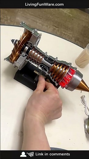 Mini Aircraft Engine Model – Startable, Illuminated, Variable-Speed Collectible