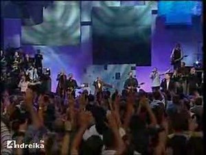Hillsong-Here I am to worship