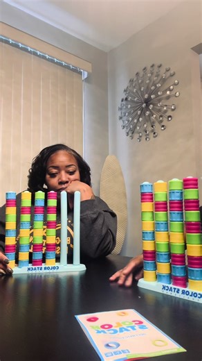 Exciting Gameplay of Color Stack: 100 Rounds Review