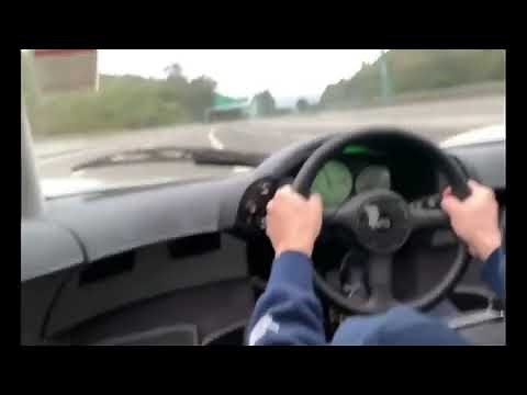 Mclaren F1 Acceleration and Downshifting