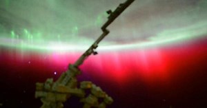 Red aurora snapped from International Space Station