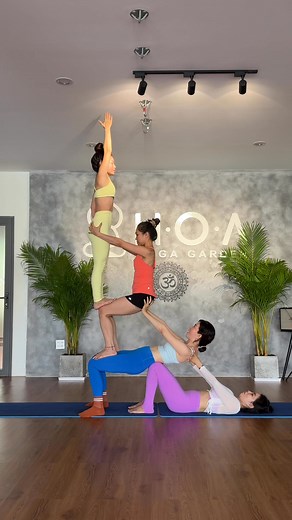 70K views · 812 reactions | Acroyoga #acroyogachallenge #yogini #reelsviral #acroyogalovers | Yogi Parveen Dagar | Facebook