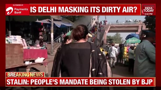 1.1K views | Is Delhi masking its dirty air? 'When you spray water, the numbers will reflect that — but it’s temporary. Nothing is going to change in PM2.5 or even PM10 levels,' says Bhavreen Kandhari #5Live #Delhi #DelhiPollution #AQI | Sonal Mehrotra Kapoor | India Today | Facebook