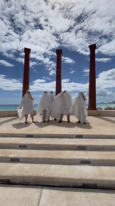 Este Halloween, las olas traen algo más que espuma…👻 🌊#halloweeen2025 #krystalcancún #cancun | Krystal Cancún