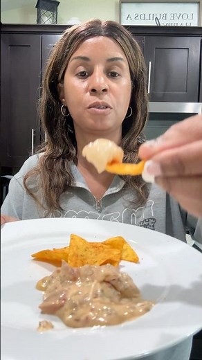 ￼quick and easy rotel dip recipe