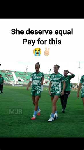 3 nutmeg in one touch😭🥀