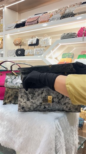 status bags gifts1_/ Surat📍 on Instagram: "Status_bags_gifts1 to place an order dm or whatsapp 9173322433/8866226667 📍follow @status_bags_gifts1 for more designs 📍 shipping all over the world 🌍 📍ordering procedure 📍make payment through gpay, PhonePe or bank transfer (net banking) 📍share payment screenshot along with complete address and phone number 📍we will share tracking details in 2-3 working days 📍contact 973322433/8866226667 📌near weddings showrooms opp.HDFC bank lalagate, Surat….