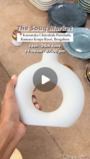 Jeevitha Jagdeesh on Instagram: "Parking available! Chitrakala parishath ️16th -25th June ⏰11:00am - 07:00pm Top picks from here: •Oxidised jewellery (starts at ₹150/-) •Home decor pieces (starts at ₹200/-) •Fabrics (starts at ₹100/-) •bags (starts at ₹150/-) #bengaluru #bengalurudiaries #dyuartcafe #fav #jeevrecommends #shopping #exhibition #souqmarket"