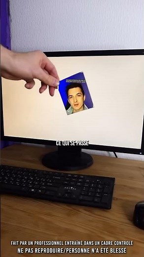 😳 How to create a transparent screen…